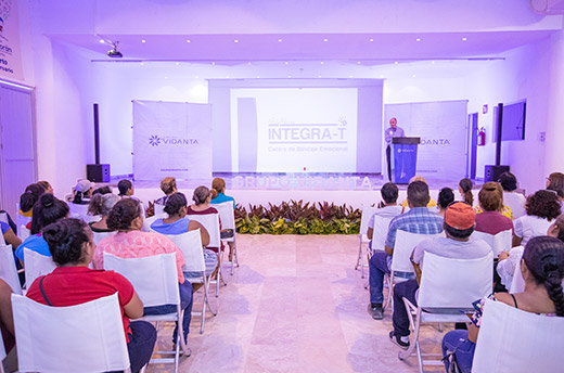 Grupo Vidanta ofrecerá anualmente una serie de conferencias y talleres dirigidos a los habitantes de las comunidades en las que se encuentran sus complejos turísticos, empezando en la localidad de Las Jarretaderas, con el objetivo de promover un diálogo directo entre ambas partes.